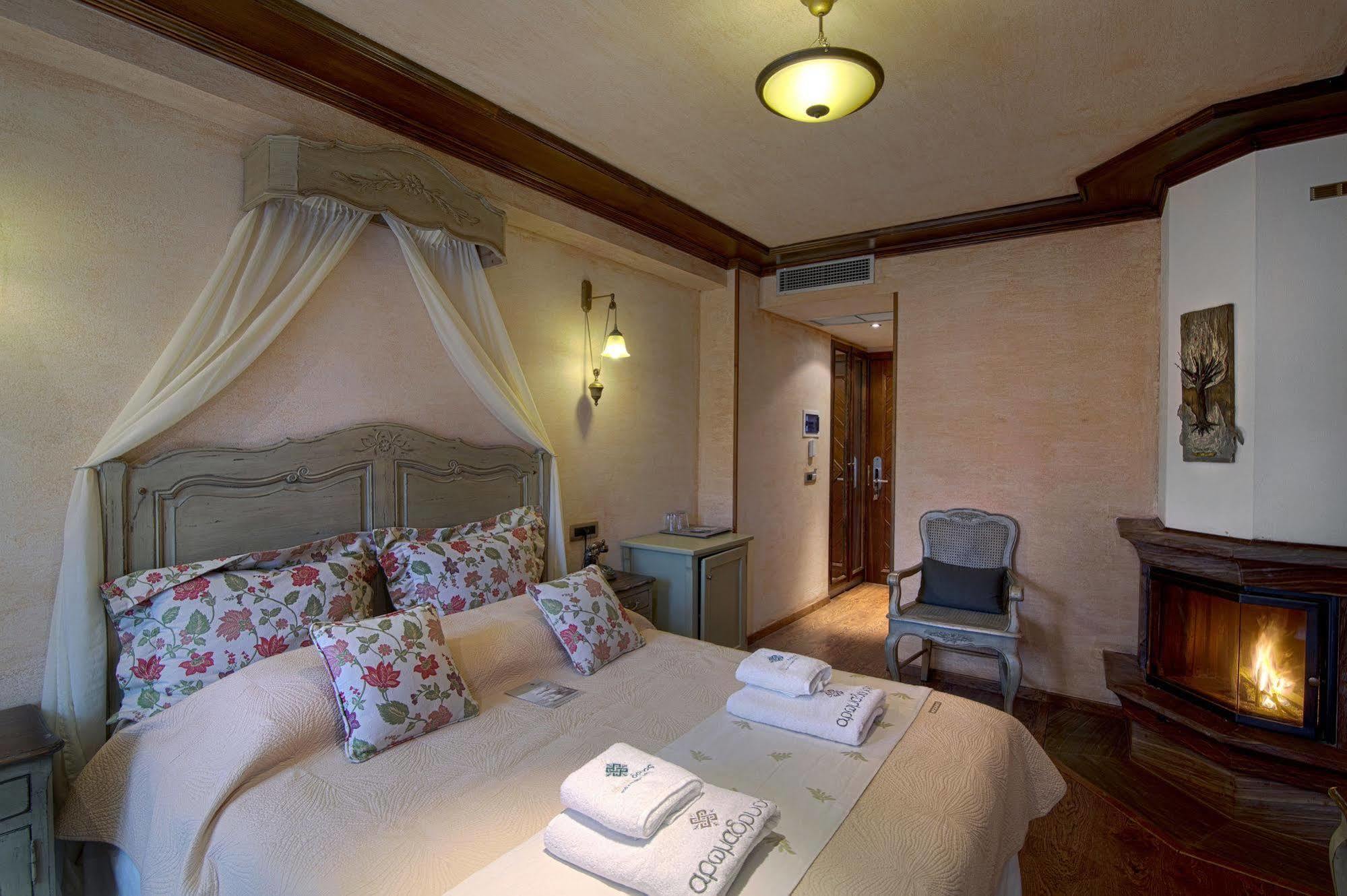 Aroma Dryos Spa & Eco Hotel Metsovo Exterior foto